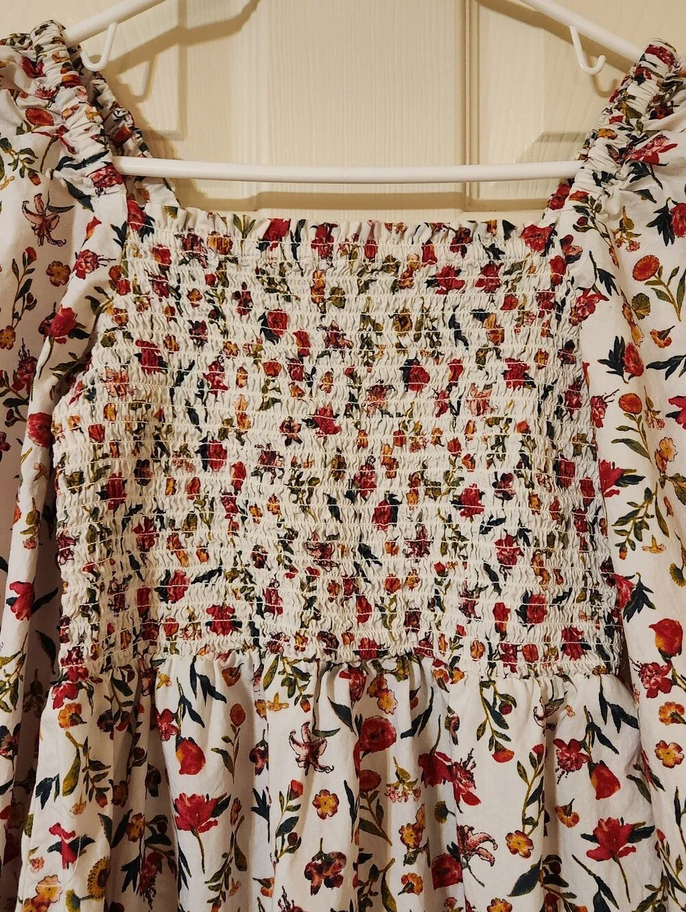 J.Crew Smocked Puff-Sleeve Midi Dress in a Vintage Floral Cotton Print Size XS - Picture 3 of 7